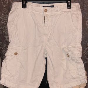 Men’s White American eagle cargo shorts